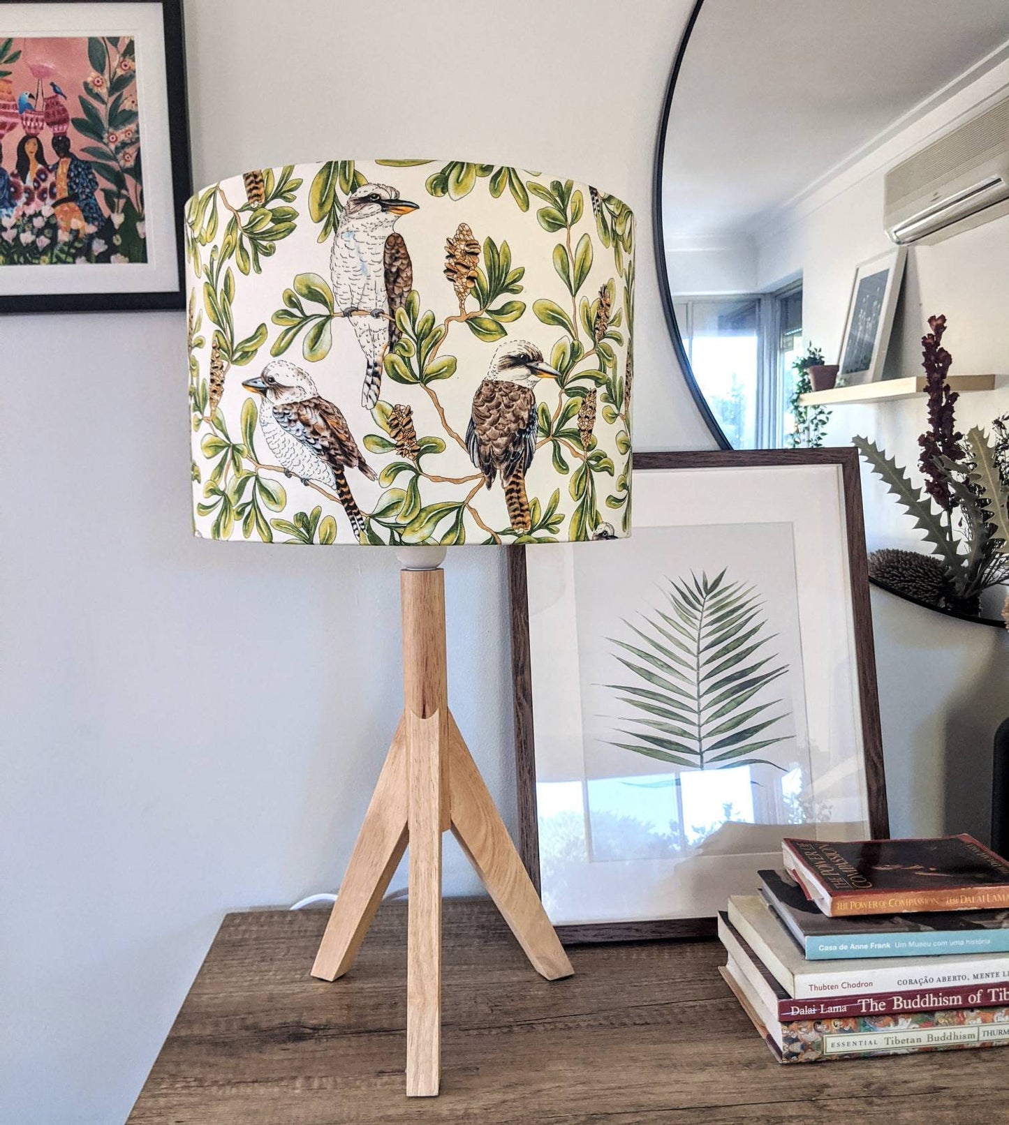 Kookaburras lampshade image 2