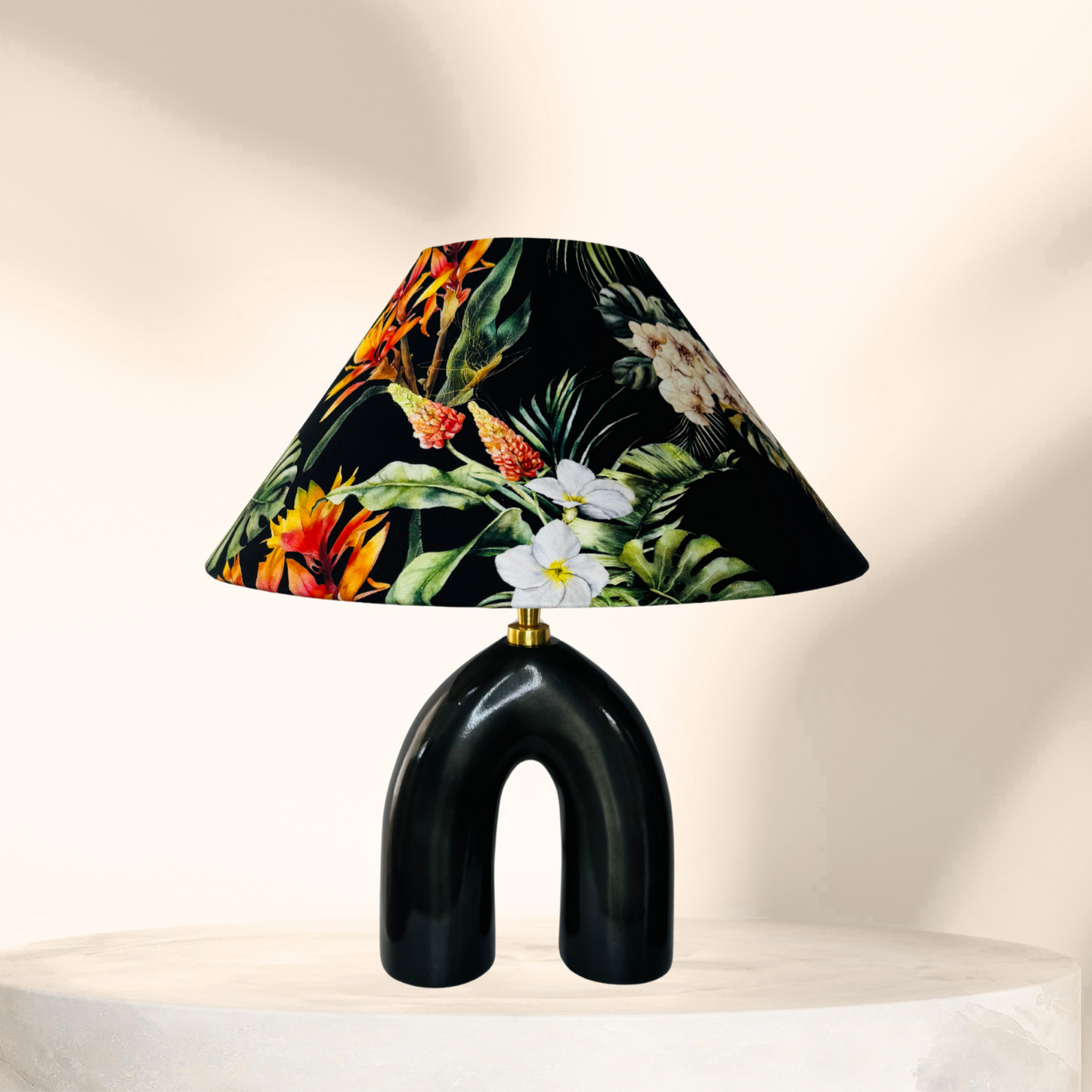 Hawaiian - Byron black Table lamp