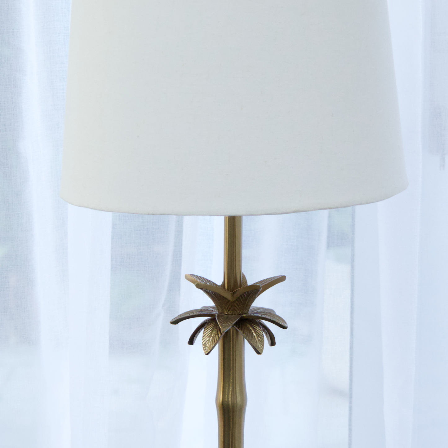 Linen White - Palm Brass Table lamp