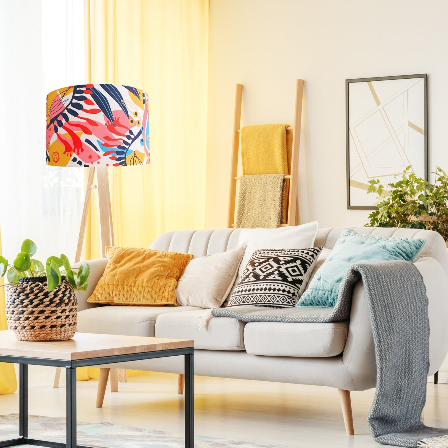 Kangaroo Paws lampshade image 1
