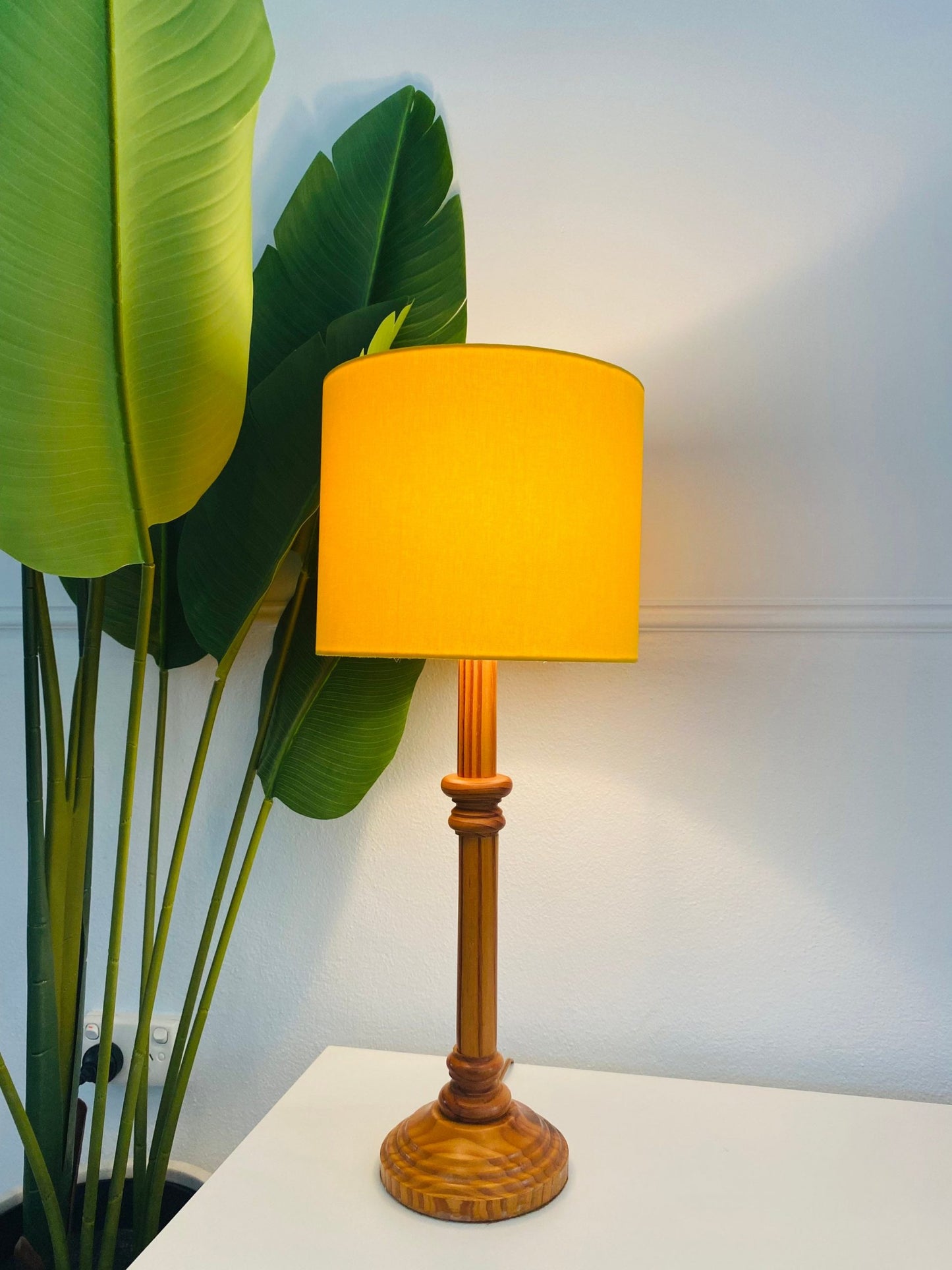 Yellow lampshade image 3
