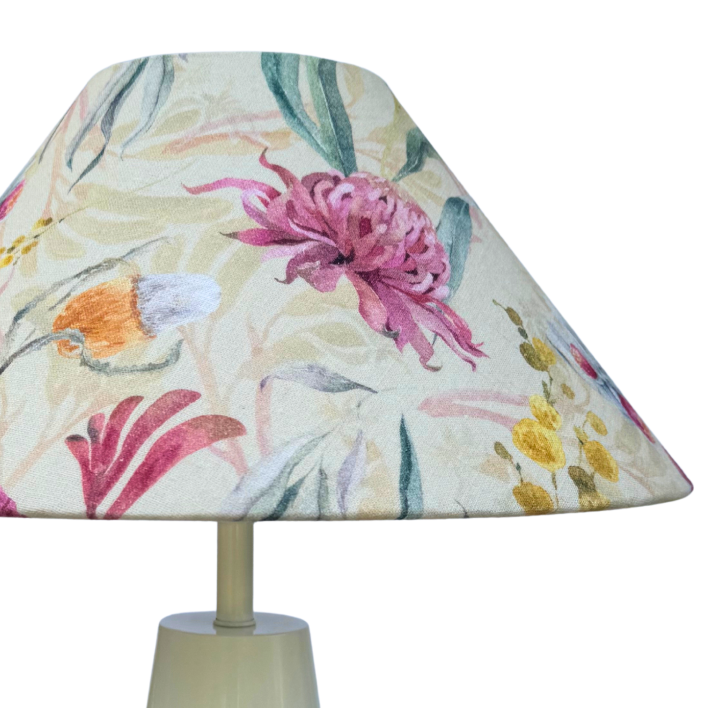 Australian Garden- Cone Ivory Table lamp