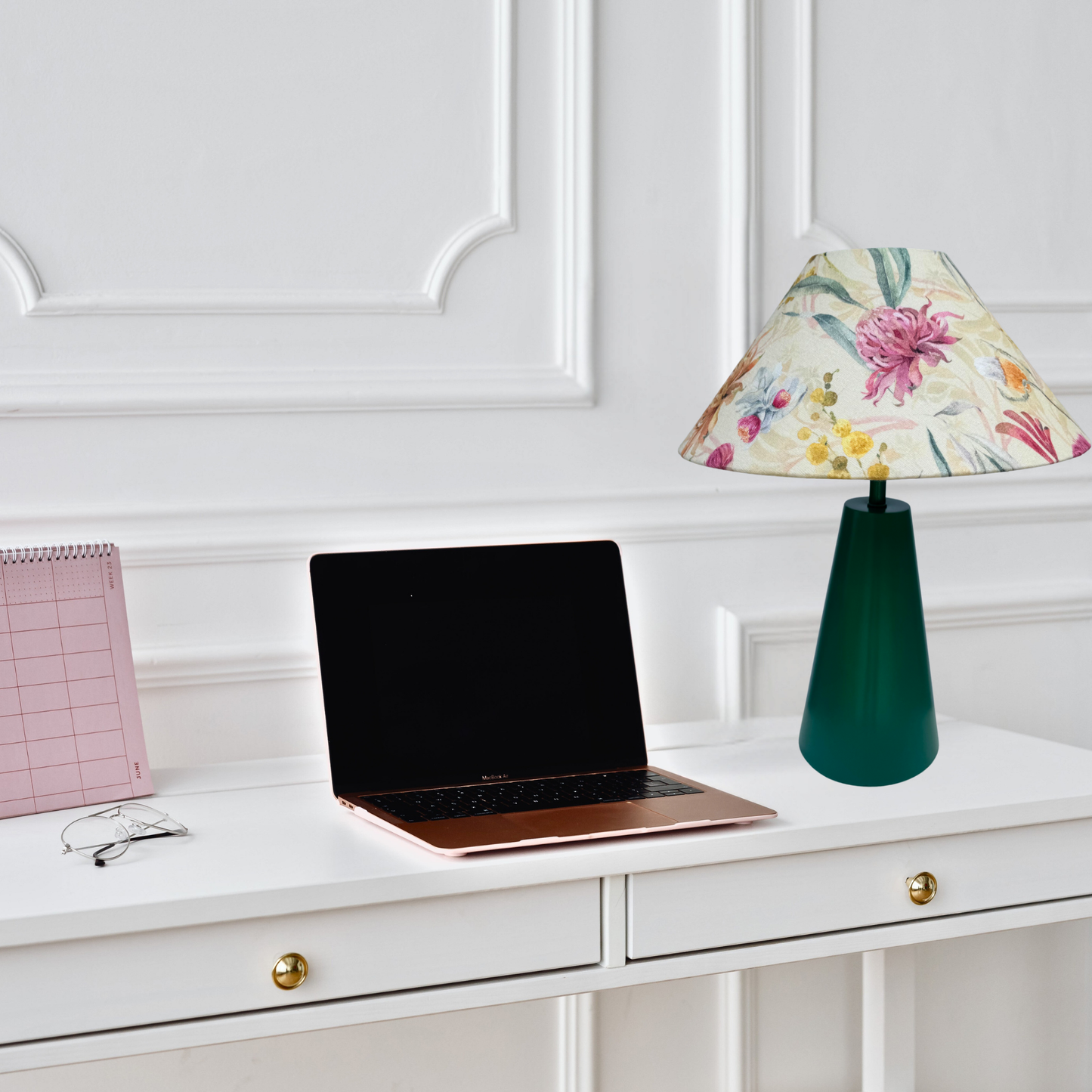 Australian Garden - Cone Green Table lamp