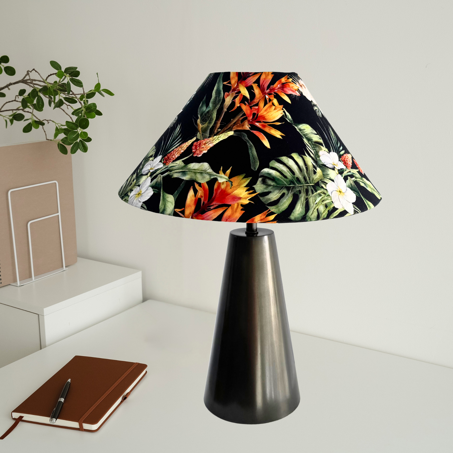 Hawaiian - Cone black Table lamp