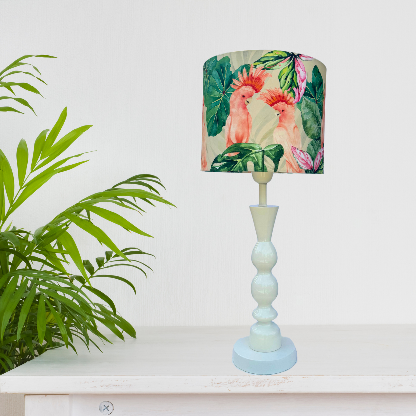Pink Cockatoo - Brighton Ivory Table lamp