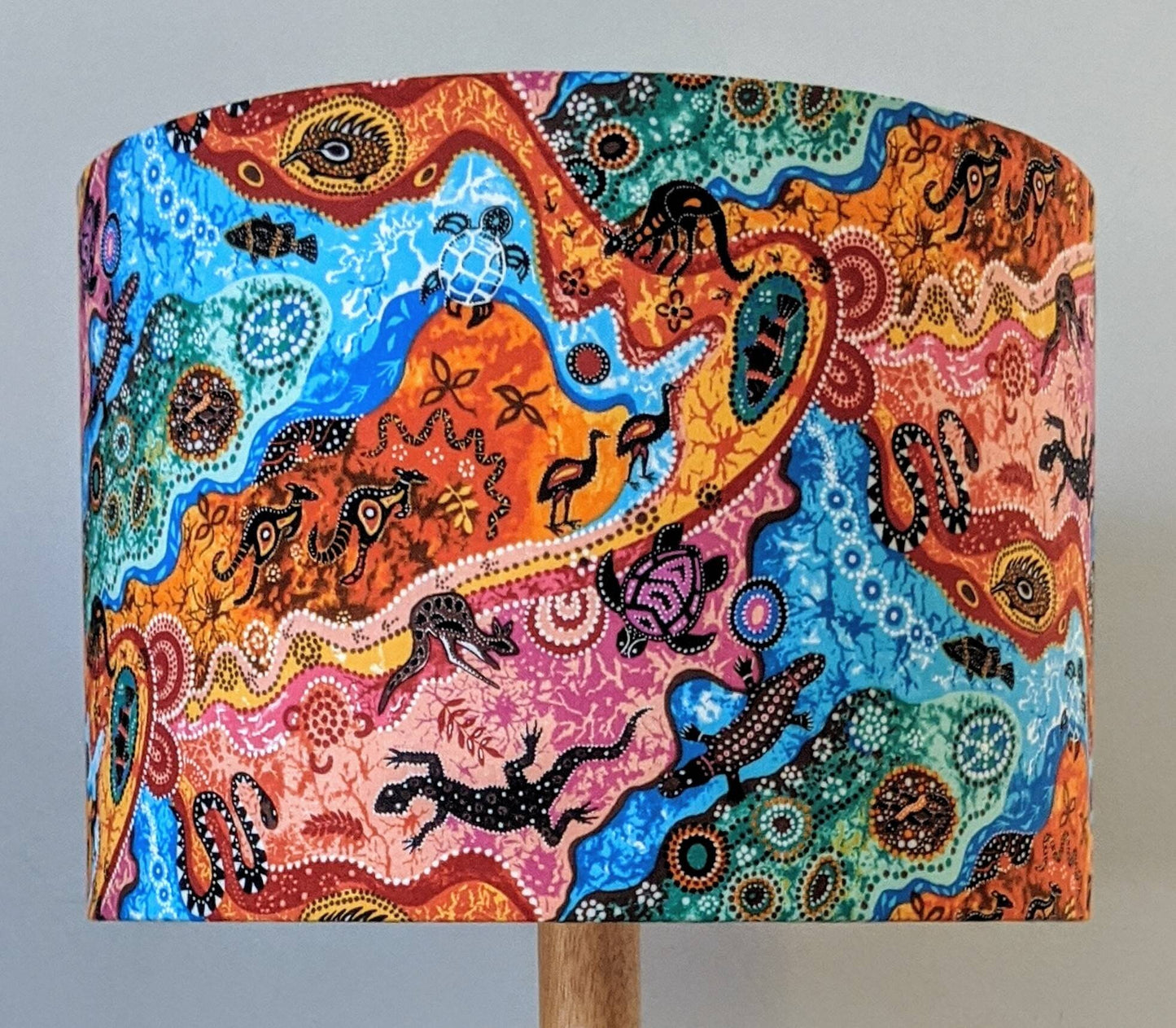 Outback Aboriginal lamp shade image 1