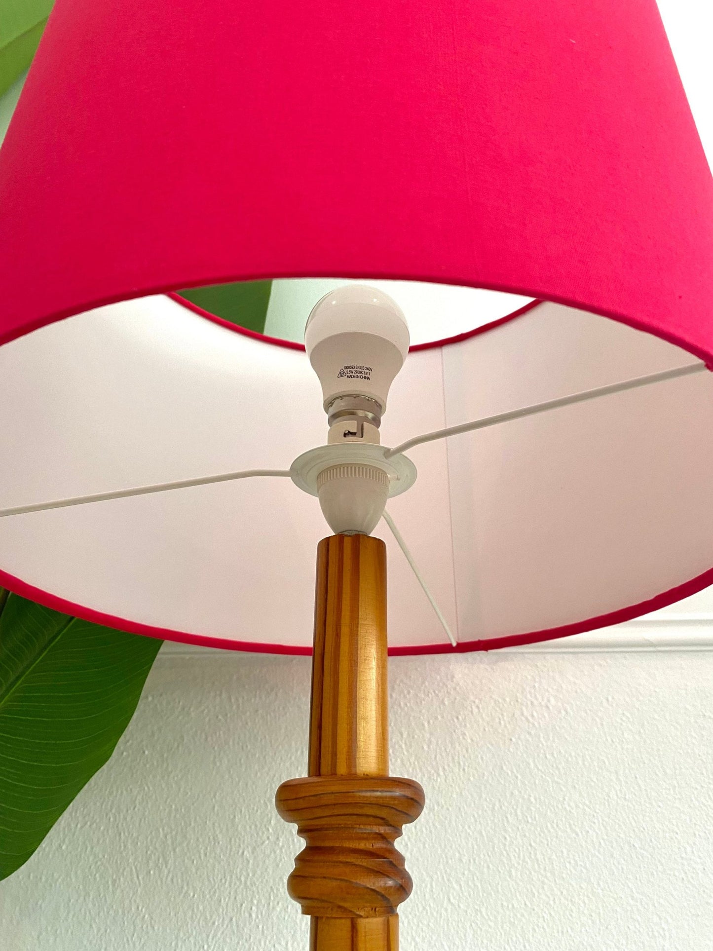 Magenta lampshade image 1
