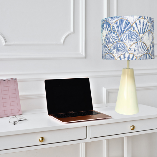 Shells - Cone Ivory Table lamp