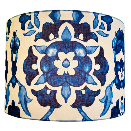 Garland of flowers lampshade